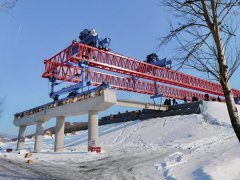 <b>碼頭架橋機(jī)過(guò)孔流程怎樣保障海上施工安全</b>